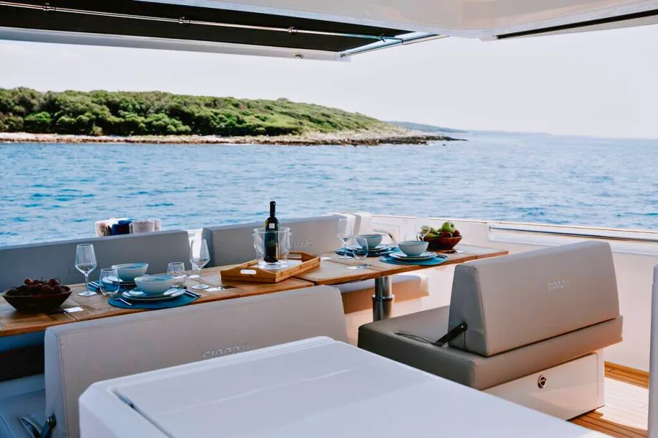 Fjord 53 aft deck dining